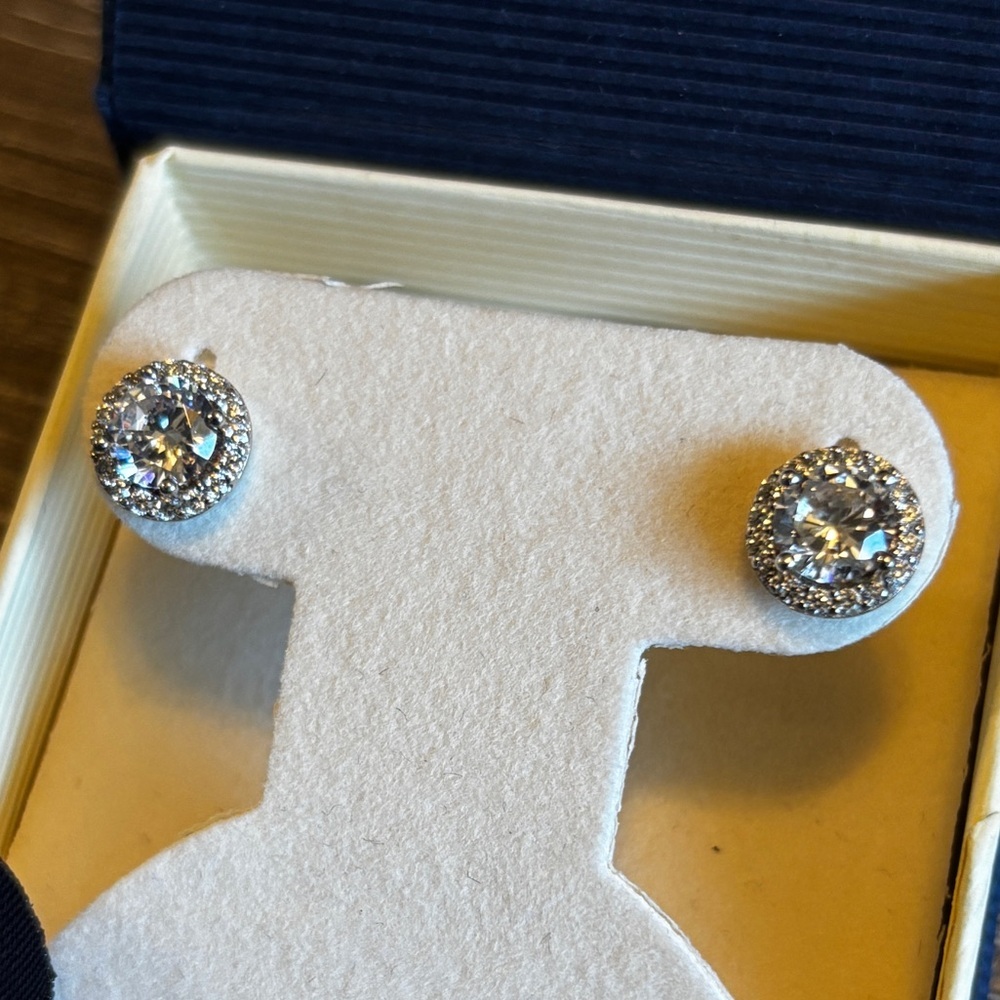 925 Round Sterling Silver Rhinestone Stud Earrings with Box
